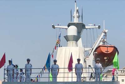 光明日报客户端:武汉船舶职业技术学院:艇筏比赛定格别样迎新季